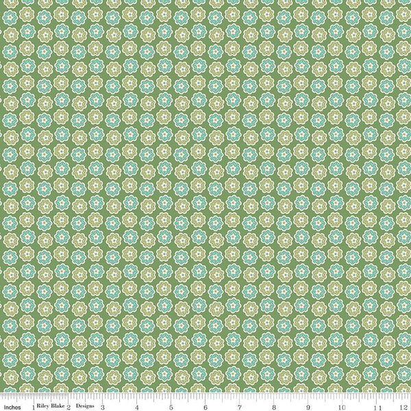 Clover Wreath 1/2 Yard, Lori Holt Hometown Holiday Collection Designer Quilting Cotton by Riley Blake Designs